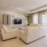 Διαμέρισμα Pendergardens Luxury 3br In St Julians Heart By 360 Estates *