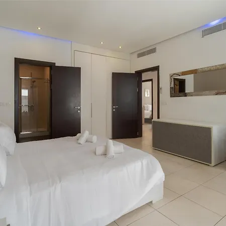 Pendergardens Luxury 3br In St Julians Heart By 360 Estates سانت جوليان